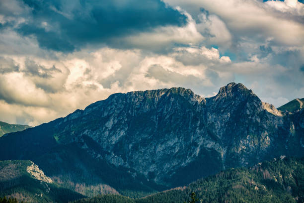 giewont mountain, inspiring mountains landscape in summer tatras, poland - ridge mountain wilderness area poland imagens e fotografias de stock