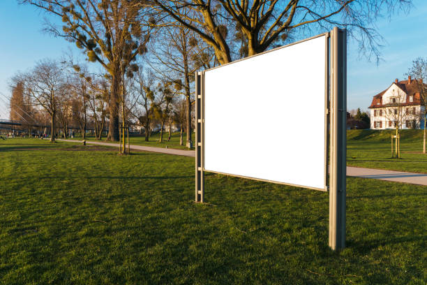 billboard with copy empty space in a park - park sign imagens e fotografias de stock