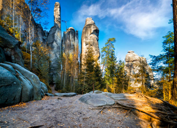 parc national adrspach-teplice rocktown - république tchèque photos et images de collection