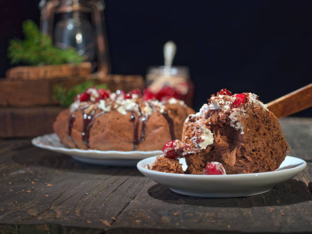 istock Chocolate Christmas bundt cake 1066547042