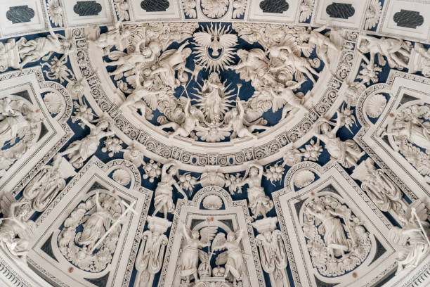 techo en la gran catedral de trier, valle del mosela, alemania - trier fotografías e imágenes de stock