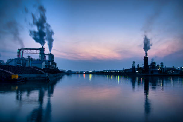 istock Bukseong port after sunset VD702 1066717602