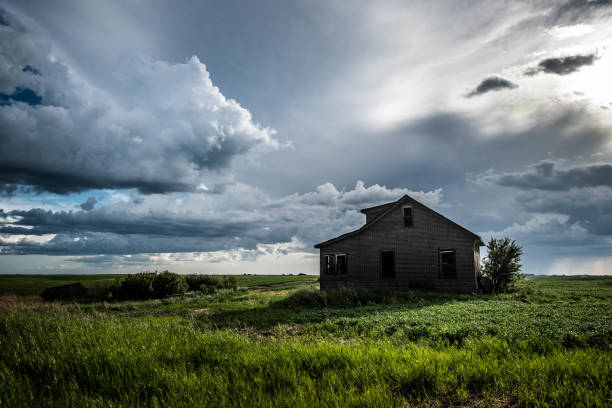 istock Old Abandoned Farm House on the Prairie 1066756158