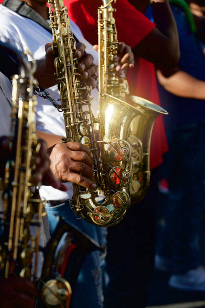 kaapse klopse saxophonistes de die bo kaap vertical - billboard posting flash photos et images de collection