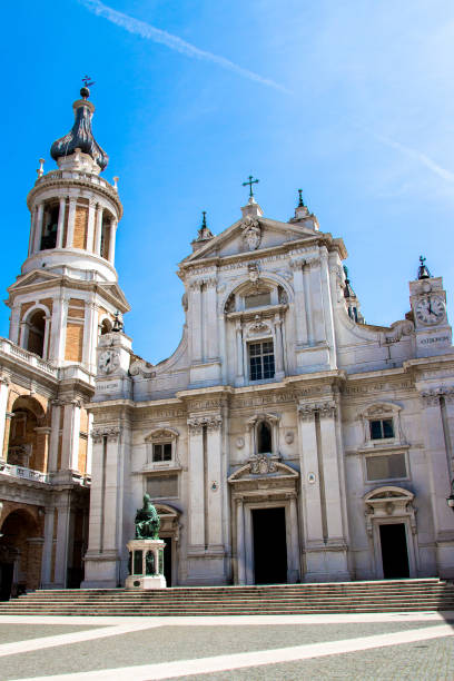 The Basilica della Santa Casa (English: Basilica of the Holy House) is a shrine of Marian pilgrimage in Loreto, Italy.