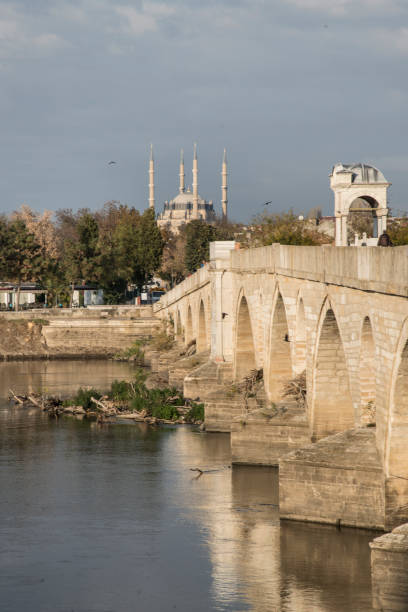 puente de meric - edirne bridge reflection sea passage fotografías e imágenes de stock