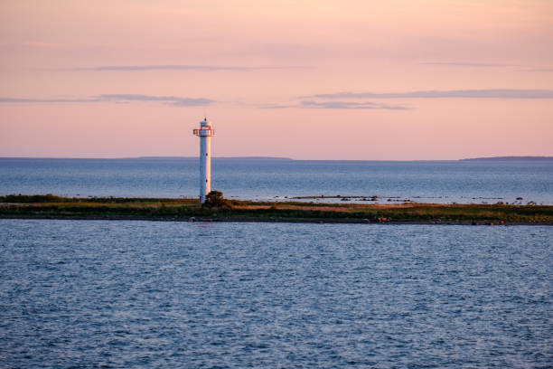 istock red saturated colors in sunset over the sea 1066960394
