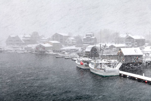 invierno en maine kittery - york harbor fotografías e imágenes de stock