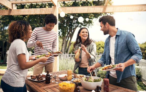 istock Serving up a tasty afternoon 1067009878