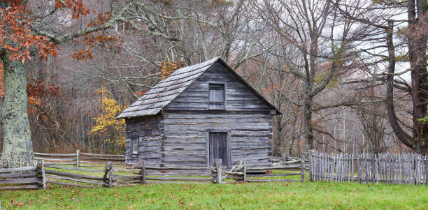 istock Puckett Cabin, Blue Ridge Parkway, Virginia 1067074166