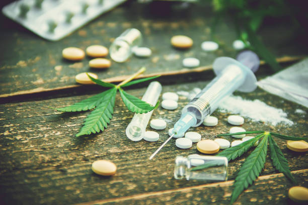 narcótico. cannabis. enfoque selectivo. droga y medicina. - narcotic fotografías e imágenes de stock