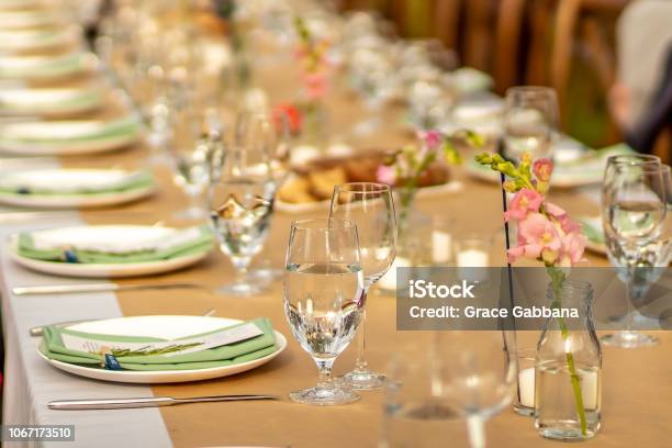 Contemporary Elegant Wedding Tablescape Stock Photo - Download Image Now - Luxury, Wedding, Winery