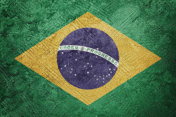 bandeira do brasil de grunge. bandeira do brasil com textura grunge. - flag brazil brazilian flag dirty - fotografias e filmes do acervo