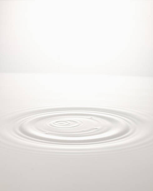 istock a wave after the drop of milk 1067215174