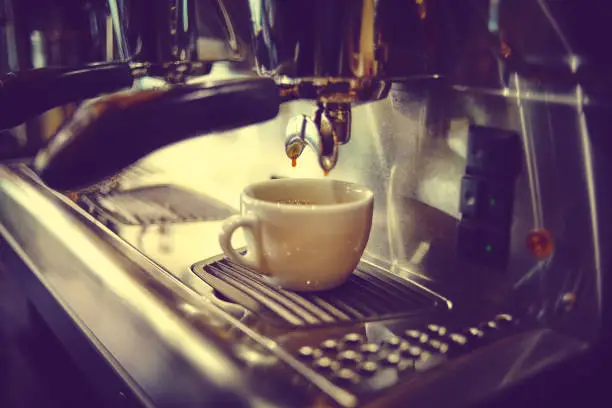 Espresso machine, coffee making