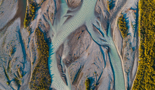 luftaufnahme waimakariri river, südinsel, neuseeland. - mountain pass stock-fotos und bilder