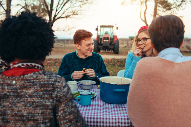 istock Al Fresco Meal 1067376272