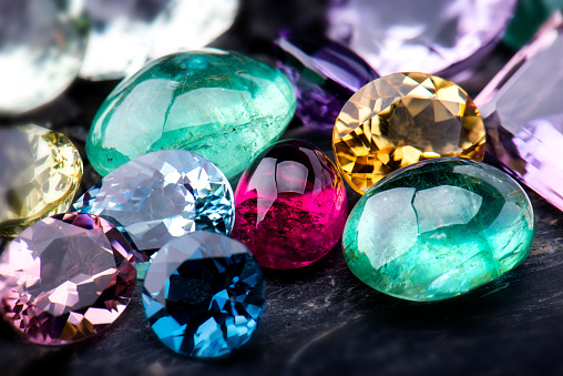 Conjunto de joyas de la colección de piedras preciosas. photo