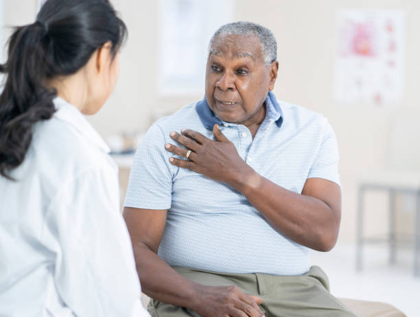 istock Senior man in pain 1067449658