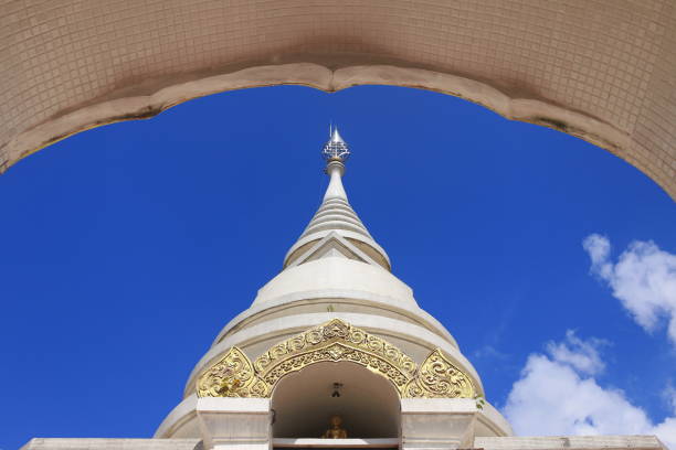 white pagoda on blue sky background white pagoda on blue sky background, Wat Pha-Ngao Pagoda at Chiangrai Thailand golden tample stock pictures, royalty-free photos & images
