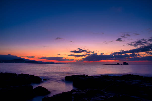 istock The dawn of Seogwipo beach VD702 1067775442