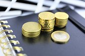 ein-inage-ein-geld.jpg?b=1&s=170x170&k=20&c=XN94Sa7T3u_nij1eTvpLptasakrP1vEC2IbCZcmmQ4g=