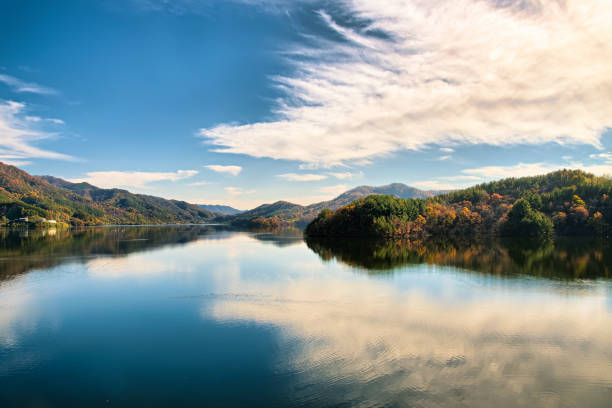istock Reflection of the lake VD702 1067789890