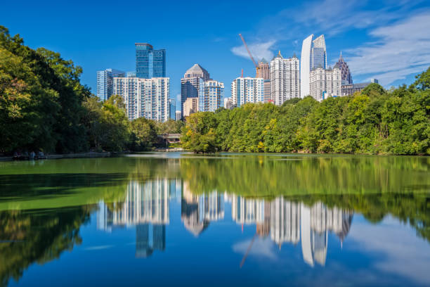 istock Atlanta Skyline from Piedmont Park 1067854014