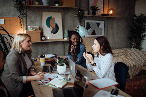 istock Businesswomen in the office 1067891850