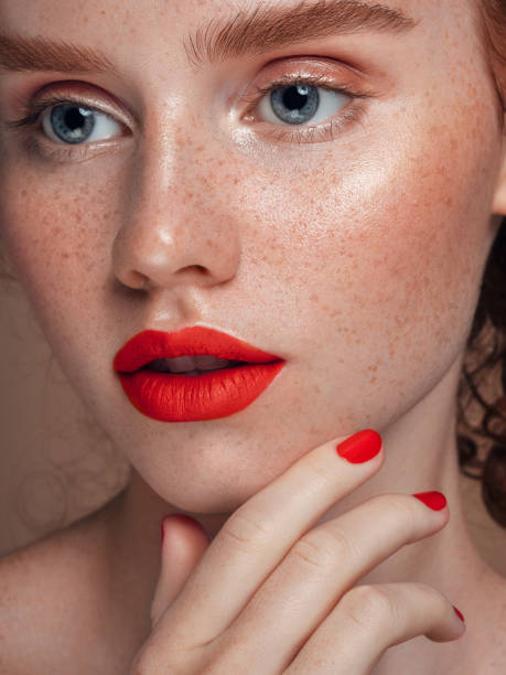 istock Beautiful woman 1068006692