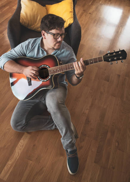 istock Music on the floor 1068052682