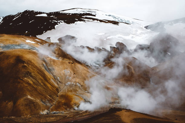 istock Unbelievable and powerful Iceland Highlands 1068340384