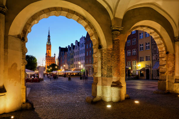 istock Evening in Old Town of Gdansk 1068343128