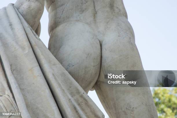 Männlichen Gesäß Skulptur Steindenkmal Hautnah Stockfoto und mehr Bilder von Nackt - Nackt, Gesäß, Statue