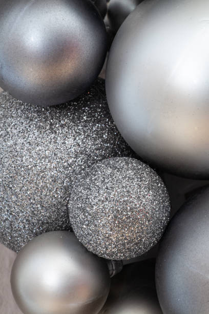 istock mat and shiny balls of an advent wreath 1068404868
