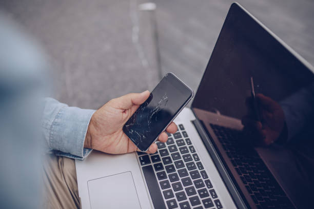 istock Man broke smart phone 1068472340