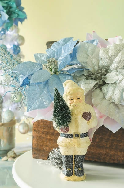 istock marine Christmas decoration at home, with shells, snails, nets, stones 1068586154