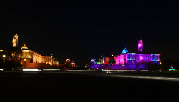 lond tiros de exposición de la rashtrapati bhawan en la noche. - new delhi india night government fotografías e imágenes de stock