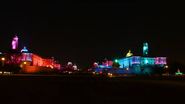 lond tiros de exposición de la rashtrapati bhawan en la noche. - new delhi india night government fotografías e imágenes de stock