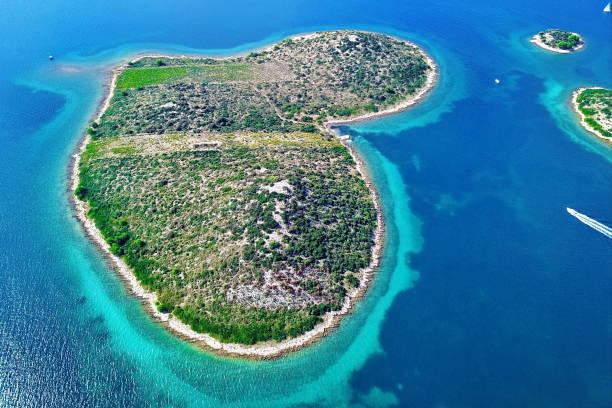 istock Mediterranean islands and coastline 1068734724