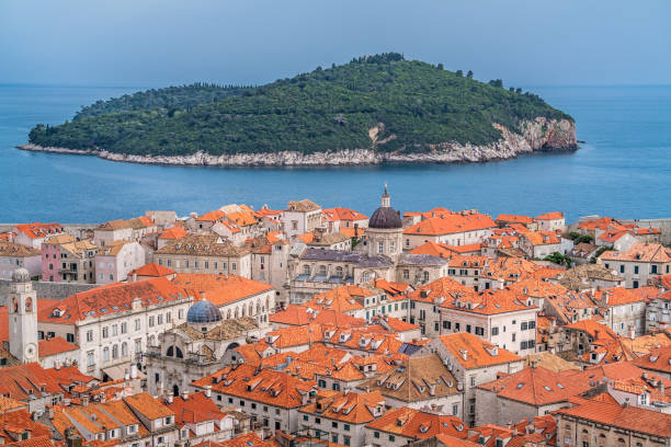 istock Historical old houses in Dubrovnik 1068821812