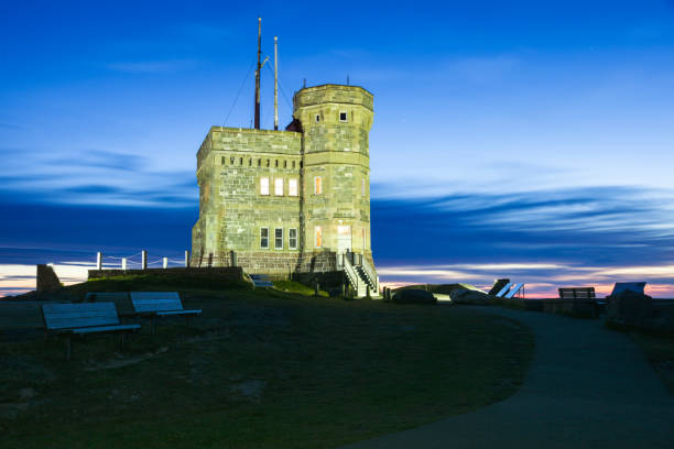 Cabot Tower on Signal Hill in St John's, Newfoundland Cabot Tower on Signal Hill in St John's, Newfoundland. 
St. John's, Newfoundland and Labrador, Canada. signal hill stock pictures, royalty-free photos & images