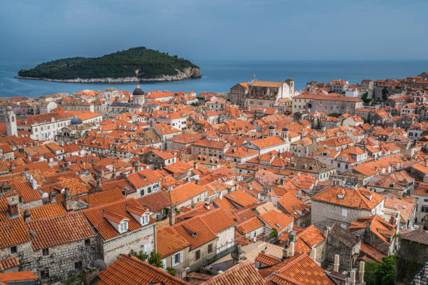 istock Historical old houses in Dubrovnik 1068829236