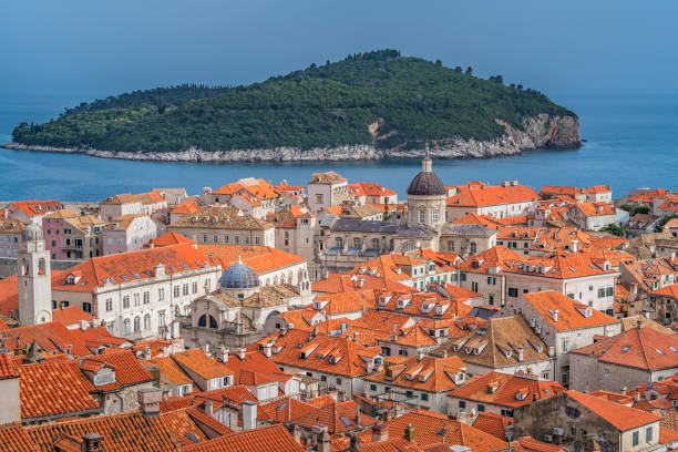istock Historical old houses in Dubrovnik 1068830532