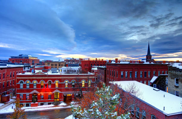 Winter in Concord, New Hampshire Concord is the capital city of the U.S. state of New Hampshire and the county seat of Merrimack County. concord new hampshire stock pictures, royalty-free photos & images