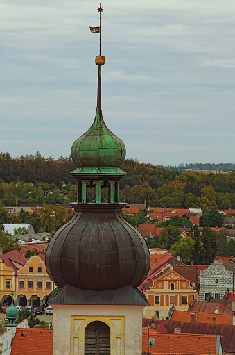Mittelalterliche Turm Der Heilige Name Of Jesus Church In Telc Bunte ...