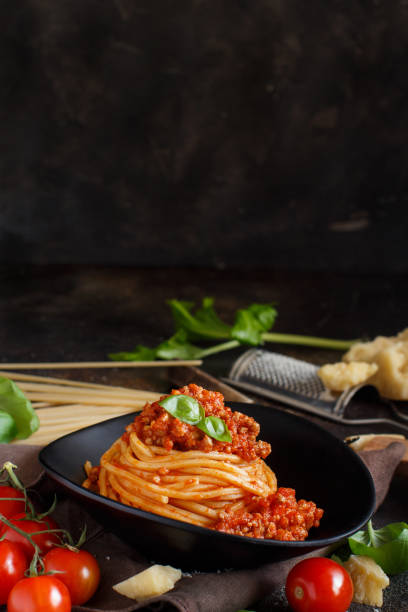 istock Spaghetti pasta with bolognese sauce 1068876230