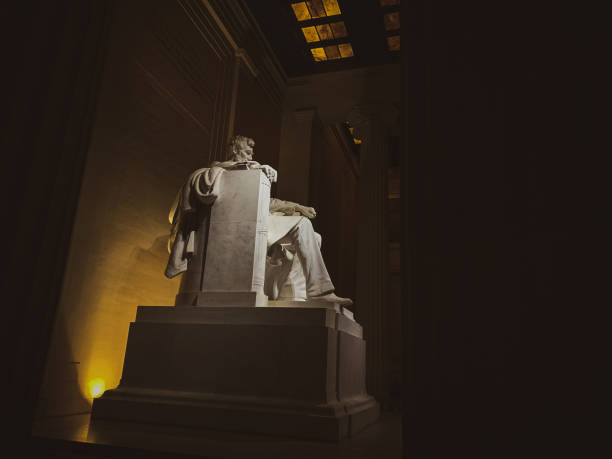 istock Abraham Lincoln monument statue illuminated at night 1068902052