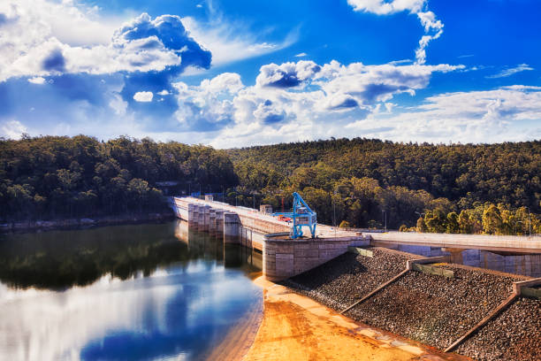Warragamba Dam Close Lake Fresh water reservoir on Warragamba river formed by Warragamba dam as part of water supply scheme for Greater Sydney in Australia on a sunny day. lakebed stock pictures, royalty-free photos & images