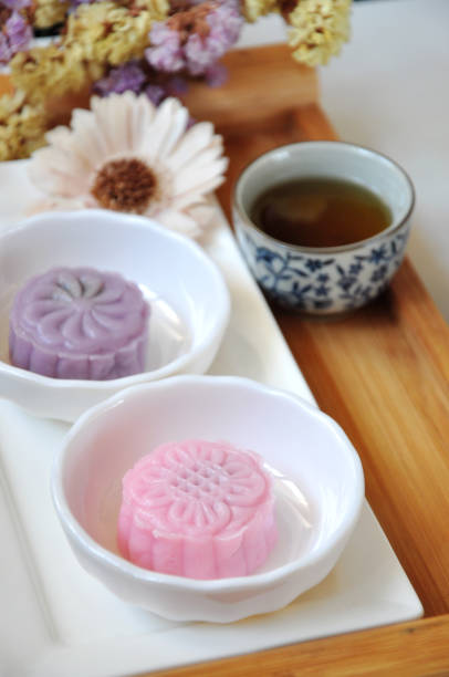 istock Snow Skin Mooncake with Cup of Tea 1069011772